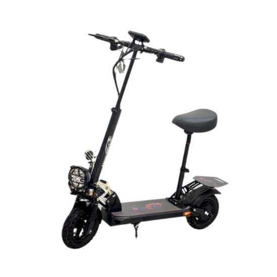 صورة سكوتر كهربائي عملي بتصميم قوي